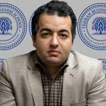 تحلیل روانشناسی رهبران و حوزه افکار عمومی در سمینار "روانشناسی سیاسی"